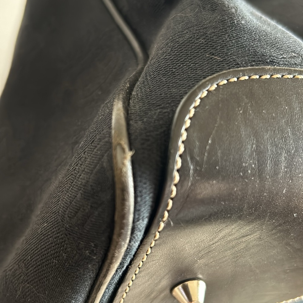 Dooney & Bourke - Picture 9 of 16